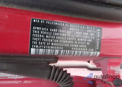 2014 Volkswagen Beetle 2.5L z USA, uszkodzony, nr VIN 3VWJP7AT8EM608934